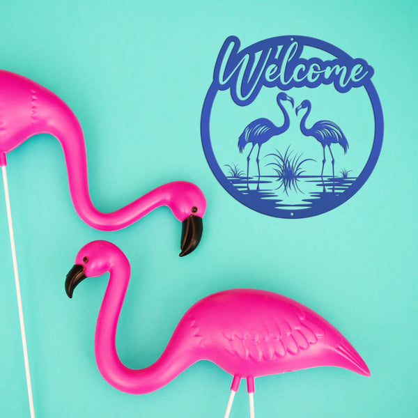 Fun Flamingo Welcome Sign – Stylish Metal Wall Art - Flamingos Front Porch Decor - Tropical Beach House Door Hanger - Cute Housewarming Gift