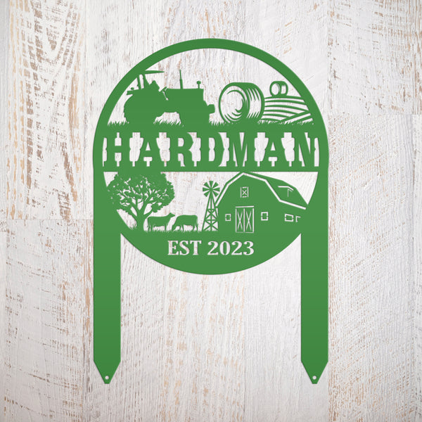 Custom Farm Sign Metal Yard Stake, Customizable Outdoor Gift, Lawn Decoration with Cows and Hay Fields, Livestock Small Business Signage Idea