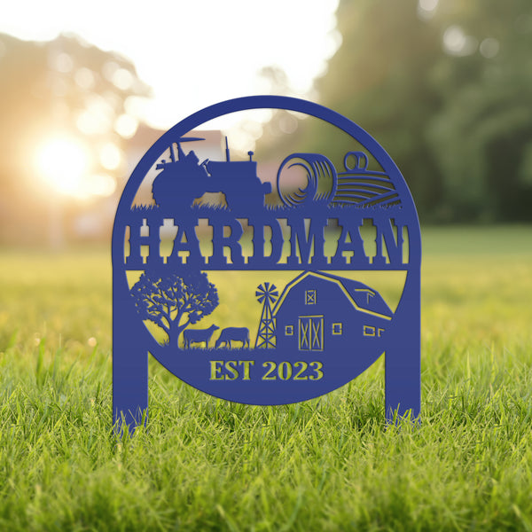 Custom Farm Sign Metal Yard Stake, Customizable Outdoor Gift, Lawn Decoration with Cows and Hay Fields, Livestock Small Business Signage Idea