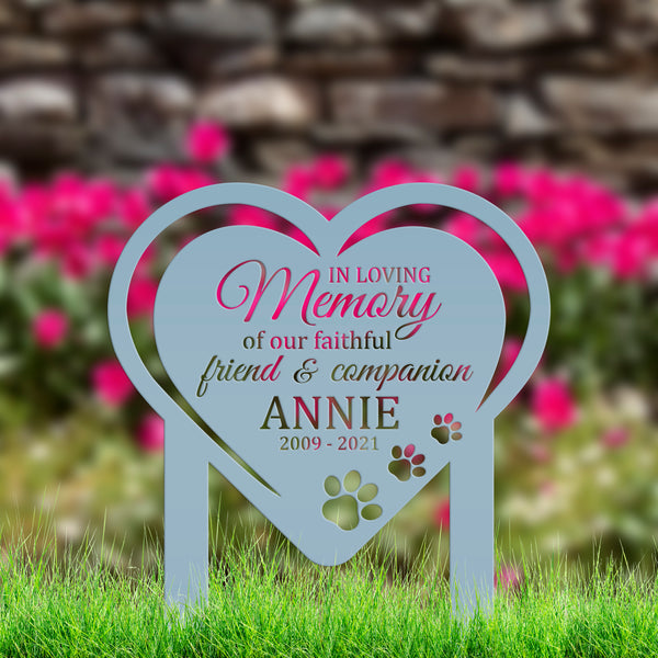 Unique Heart-Shaped Memorial Yard Stake for Beloved Dogs - In Loving Memory Remembrance Metal Sign - Custom Pet Loss Gift - Cat Grave Marker